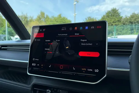 DE75WDA Volkswagen ID. Buzz GTX SWB 340 PS 79 kWh Pro Electric Automatic - Heat Pump / Towbar Thumbnail #57