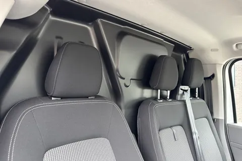 23 of 43 for VOLKSWAGEN TRANSPORTER 100kW 65kWh Commerce Pro Van Auto