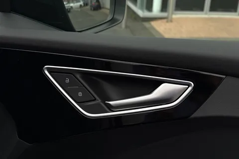 Audi Q4 e-tron 35 S line Auto 5dr 55kWh Thumbnail #21