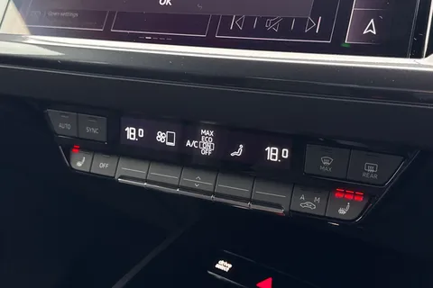 Audi Q4 e-tron 35 S line Auto 5dr 55kWh Thumbnail #22