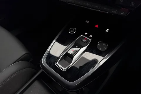 Audi Q4 e-tron 35 S line Auto 5dr 55kWh Thumbnail #23