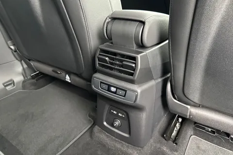 Audi Q4 e-tron 35 S line Auto 5dr 55kWh Thumbnail #40