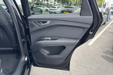 Audi Q4 e-tron 35 S line Auto 5dr 55kWh Thumbnail #44