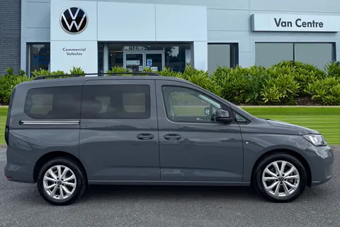 DG74CZS Volkswagen Caddy Maxi 2.0 TDI 122 Life 5dr DSG Thumbnail #4