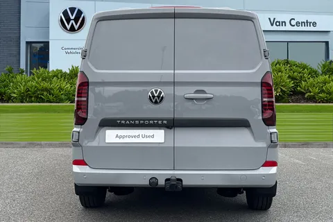 DE75SXR Volkswagen Transporter T32 Panel Van Commerce Pro SWB 170PS TDi 8 Sp Auto - Delivery Miles Thumbnail #5