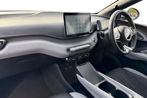 DG25PWY BYD Dolphin Surf 43.2kWh Boost Auto 5dr Thumbnail #9