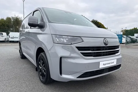 DE75SXR Volkswagen Transporter T32 Panel Van Commerce Pro SWB 170PS TDi 8 Sp Auto - Delivery Miles Thumbnail #9