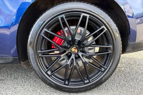 DT73ZFN Porsche Macan 2.9T V6 GTS SUV 5dr Petrol PDK 4WD Euro 6 (s/s) (440 ps) Thumbnail #12