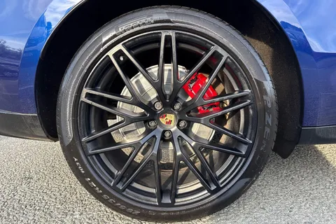 DT73ZFN Porsche Macan 2.9T V6 GTS SUV 5dr Petrol PDK 4WD Euro 6 (s/s) (440 ps) Thumbnail #13