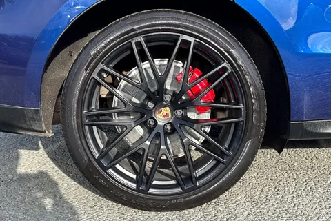 DT73ZFN Porsche Macan 2.9T V6 GTS SUV 5dr Petrol PDK 4WD Euro 6 (s/s) (440 ps) Thumbnail #14