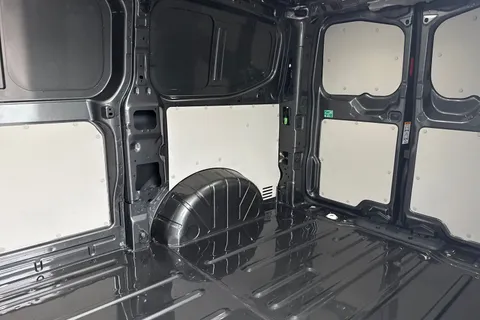 MF75FNU Volkswagen Transporter T32 Panel Van Commerce Pro SWB 170 PS 2.0 TDI 8sp Automatic Thumbnail #14