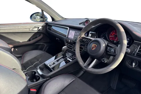 DT73ZFN Porsche Macan 2.9T V6 GTS SUV 5dr Petrol PDK 4WD Euro 6 (s/s) (440 ps) Thumbnail #15