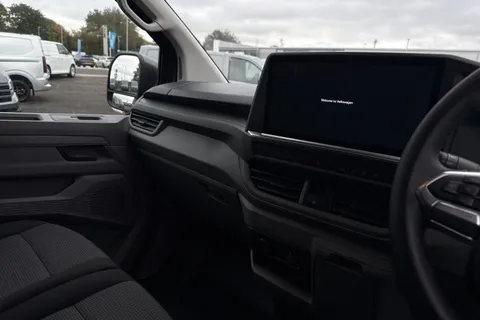 MF75FNU Volkswagen Transporter T32 Panel Van Commerce Pro SWB 170 PS 2.0 TDI 8sp Automatic Thumbnail #15