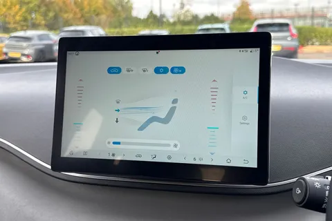 DG25PWY BYD Dolphin Surf 43.2kWh Boost Auto 5dr Thumbnail #19