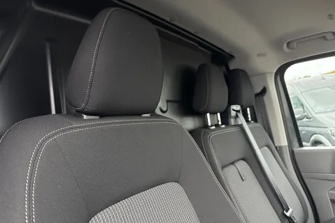 MF75FNU Volkswagen Transporter T32 Panel Van Commerce Pro SWB 170 PS 2.0 TDI 8sp Automatic Thumbnail #21