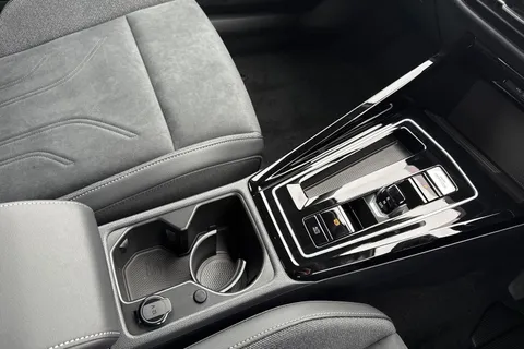  Volkswagen Golf 1.5 TSI eHybrid 19.7kWh Style DSG Euro 6 (s/s) 5dr Thumbnail #23