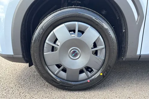  BYD Dolphin Surf 30kWh Active Auto 5dr Thumbnail #24