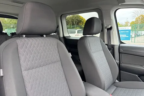 DG74CZS Volkswagen Caddy Maxi 2.0 TDI 122 Life 5dr DSG Thumbnail #25