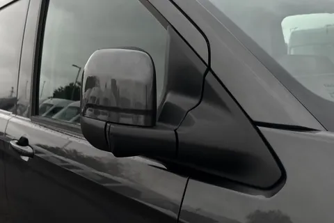 MF75FNU Volkswagen Transporter T32 Panel Van Commerce Pro SWB 170 PS 2.0 TDI 8sp Automatic Thumbnail #31