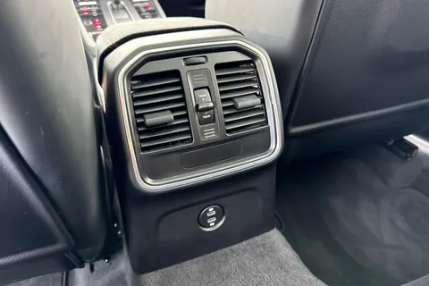 DT73ZFN Porsche Macan 2.9T V6 GTS SUV 5dr Petrol PDK 4WD Euro 6 (s/s) (440 ps) Thumbnail #37