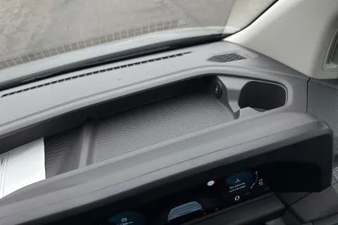 MF75FNU Volkswagen Transporter T32 Panel Van Commerce Pro SWB 170 PS 2.0 TDI 8sp Automatic Thumbnail #40