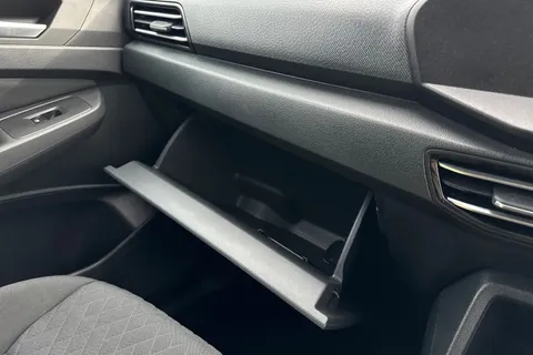 DG74CZS Volkswagen Caddy Maxi 2.0 TDI 122 Life 5dr DSG Thumbnail #42