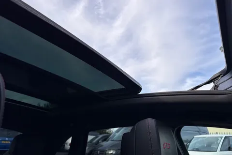 DT73ZFN Porsche Macan 2.9T V6 GTS SUV 5dr Petrol PDK 4WD Euro 6 (s/s) (440 ps) Thumbnail #51