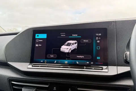 DG74CZS Volkswagen Caddy Maxi 2.0 TDI 122 Life 5dr DSG Thumbnail #53