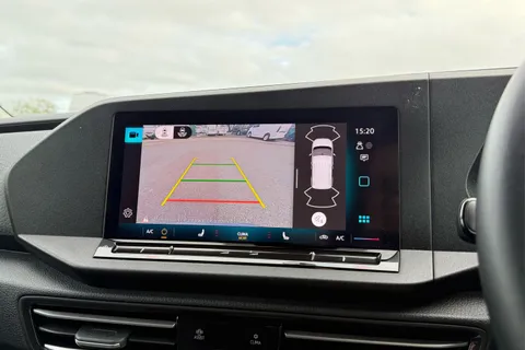 DG74CZS Volkswagen Caddy Maxi 2.0 TDI 122 Life 5dr DSG Thumbnail #54