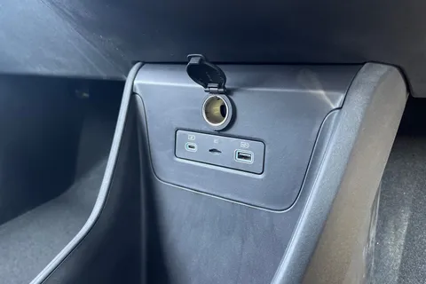 BYD Dolphin Surf 43.2kWh Boost Auto 5dr Thumbnail #57