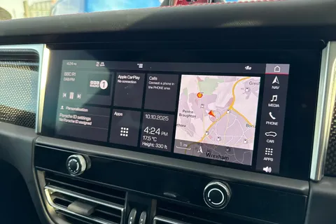 DT73ZFN Porsche Macan 2.9T V6 GTS SUV 5dr Petrol PDK 4WD Euro 6 (s/s) (440 ps) Thumbnail #61