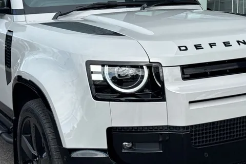  Land Rover Defender 110 3.0 D250 MHEV X-Dynamic HSE Auto 4WD Euro 6 (s/s) 5dr Thumbnail #22