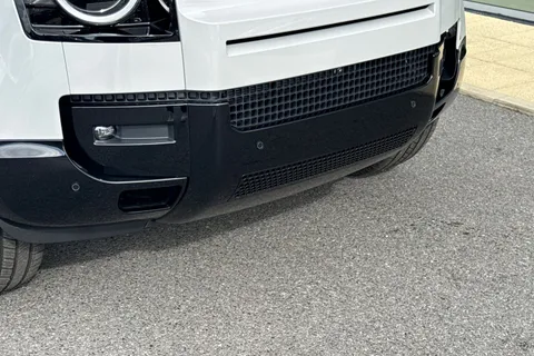  Land Rover Defender 110 3.0 D250 MHEV X-Dynamic HSE Auto 4WD Euro 6 (s/s) 5dr Thumbnail #23