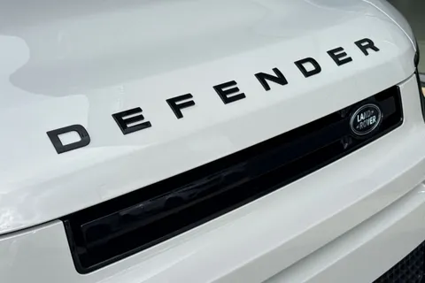  Land Rover Defender 110 3.0 D250 MHEV X-Dynamic HSE Auto 4WD Euro 6 (s/s) 5dr Thumbnail #24