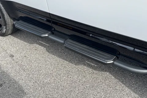  Land Rover Defender 110 3.0 D250 MHEV X-Dynamic HSE Auto 4WD Euro 6 (s/s) 5dr Thumbnail #27