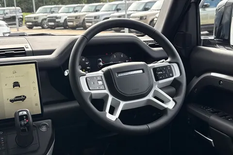  Land Rover Defender 110 3.0 D250 MHEV X-Dynamic HSE Auto 4WD Euro 6 (s/s) 5dr Thumbnail #28