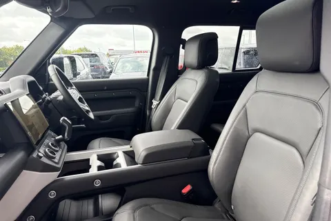  Land Rover Defender 110 3.0 D250 MHEV X-Dynamic HSE Auto 4WD Euro 6 (s/s) 5dr Thumbnail #12