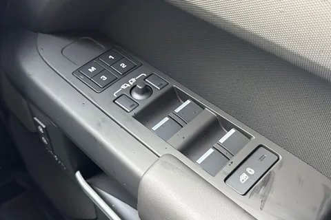  Land Rover Defender 110 3.0 D250 MHEV X-Dynamic HSE Auto 4WD Euro 6 (s/s) 5dr Thumbnail #32