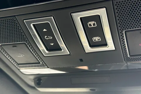  Land Rover Defender 110 3.0 D250 MHEV X-Dynamic HSE Auto 4WD Euro 6 (s/s) 5dr Thumbnail #36