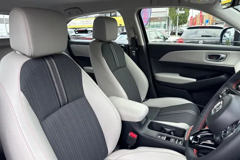 RA74LFN Honda HR-V 1.5 eHEV Advance Style 5dr CVT Thumbnail #25