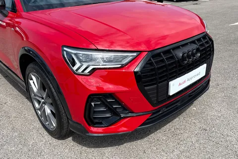 DH25ADX Audi Q3 1.5 TFSI CoD 35 Black Edition S Tronic Euro 6 (s/s) 5dr Thumbnail #9