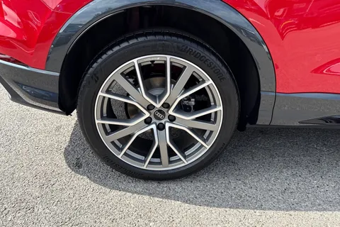 DH25ADX Audi Q3 1.5 TFSI CoD 35 Black Edition S Tronic Euro 6 (s/s) 5dr Thumbnail #11