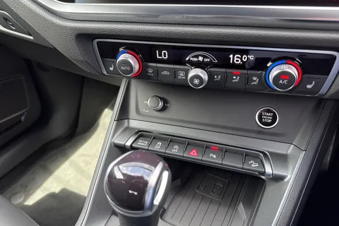 DH25ADX Audi Q3 1.5 TFSI CoD 35 Black Edition S Tronic Euro 6 (s/s) 5dr Thumbnail #22