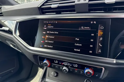 DH25ADX Audi Q3 1.5 TFSI CoD 35 Black Edition S Tronic Euro 6 (s/s) 5dr Thumbnail #37