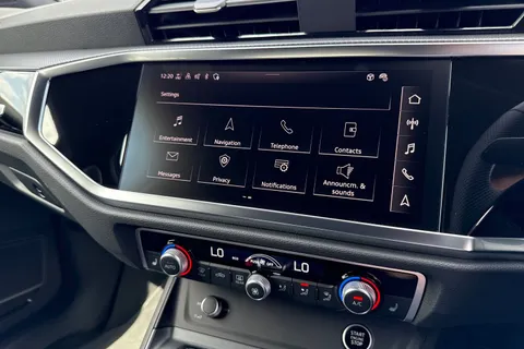 DH25ADX Audi Q3 1.5 TFSI CoD 35 Black Edition S Tronic Euro 6 (s/s) 5dr Thumbnail #50