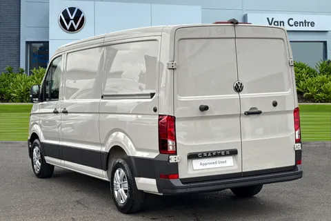 BG75DGY Volkswagen Crafter 2.0TDI  177PS CR35 MWB Commerce Plus Auto-Low Roof Thumbnail #3