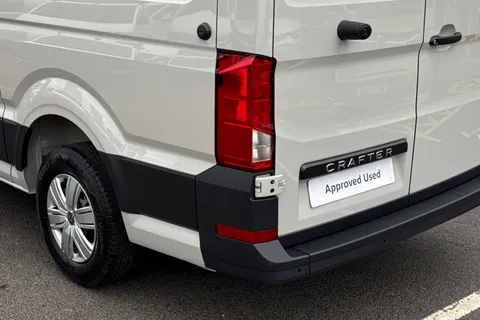BG75DGY Volkswagen Crafter 2.0TDI  177PS CR35 MWB Commerce Plus Auto-Low Roof Thumbnail #8