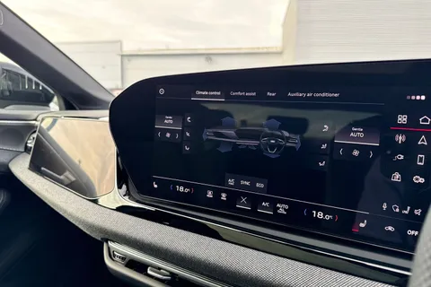  Audi A6 Saloon 2.0 e-hybrid 25.9kWh Edition 1 S Tronic quattro Euro 6 (s/s) 4dr Thumbnail #22