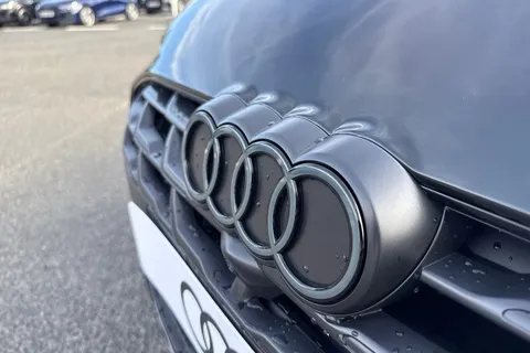  Audi A6 Saloon 2.0 e-hybrid 25.9kWh Edition 1 S Tronic quattro Euro 6 (s/s) 4dr Thumbnail #25