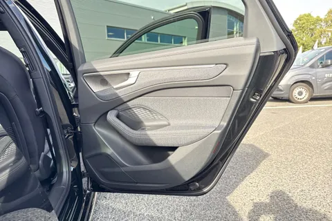  Audi A6 Saloon 2.0 e-hybrid 25.9kWh Edition 1 S Tronic quattro Euro 6 (s/s) 4dr Thumbnail #44